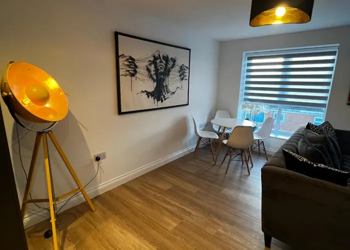 Modern And Spacious Two Bedroom Near City Centre Lejlighed Bristol